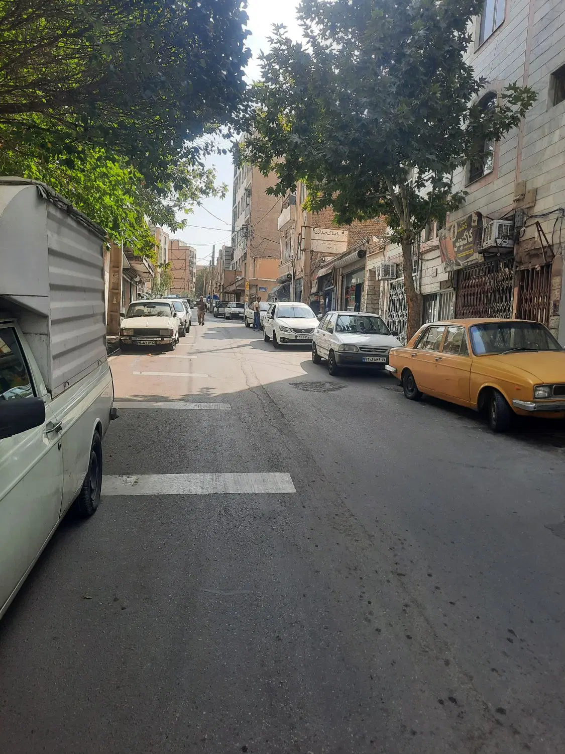 واحد مفت در بهترین خیابان حسن آباد_بعلت چک