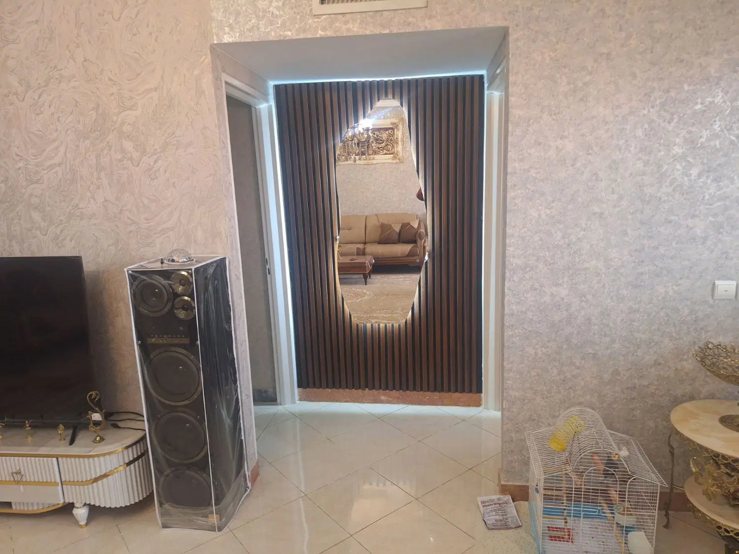 فروش اپارتمان شیک وتمیز فوری