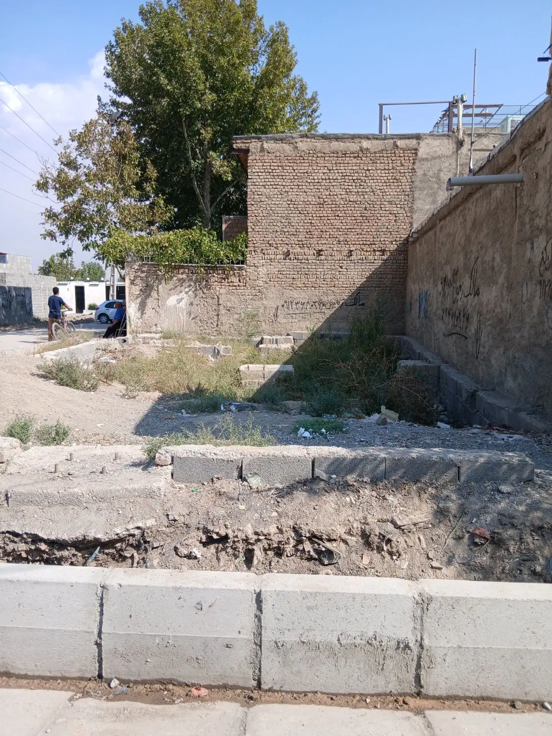 زمین مسکونی(چهارباغ)