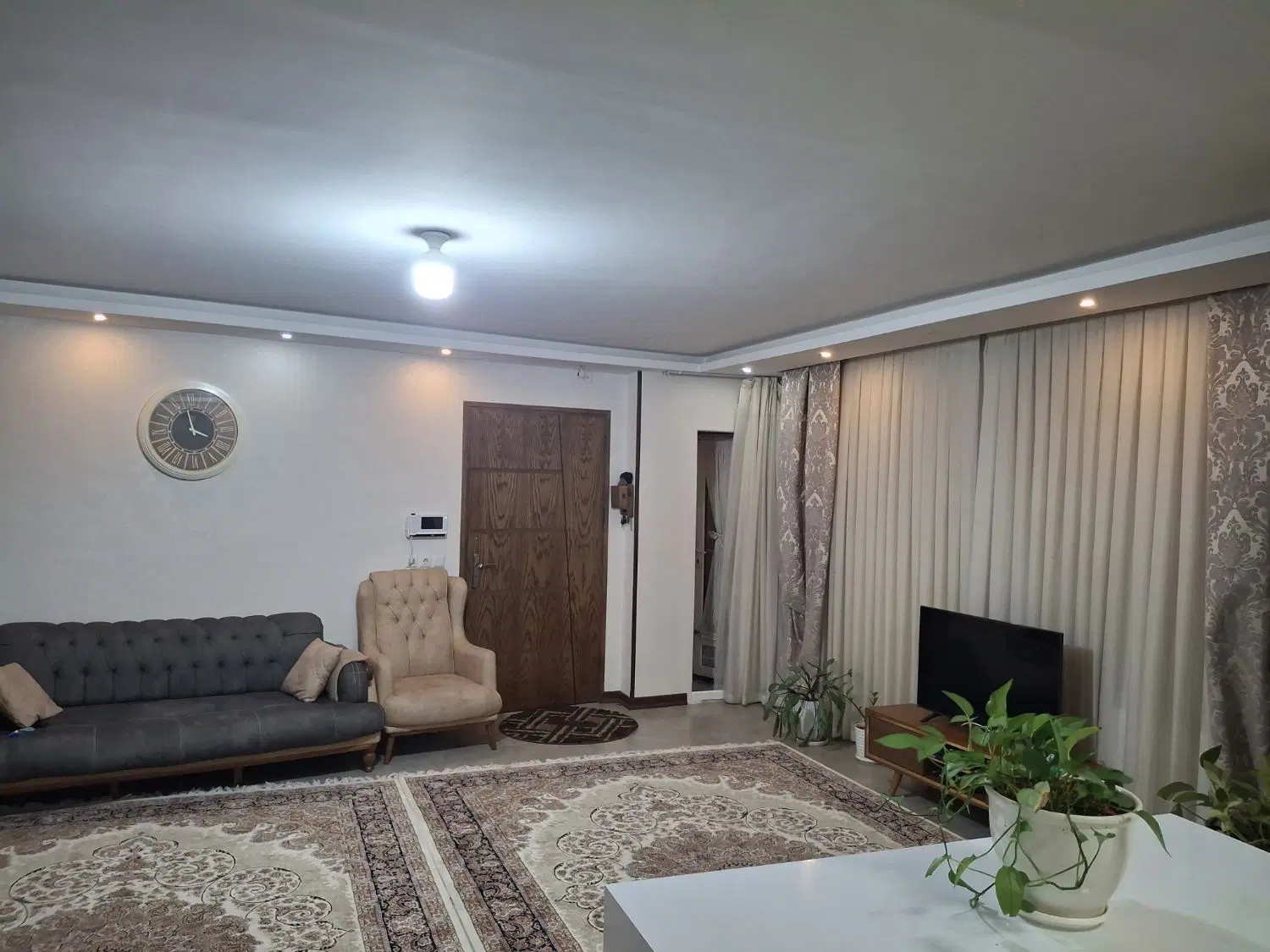 فروش آپارتمان مسکونی نقلی