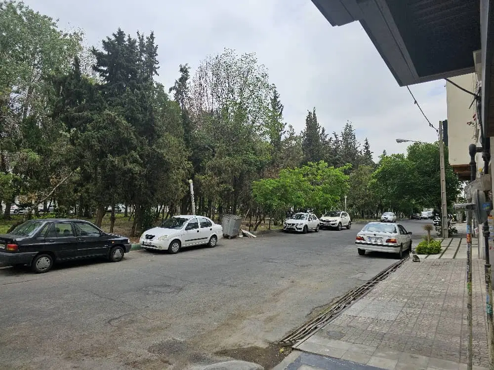 کلنگی ۱۹۰ متری، با بر ۱۰ و گذر ۱۲