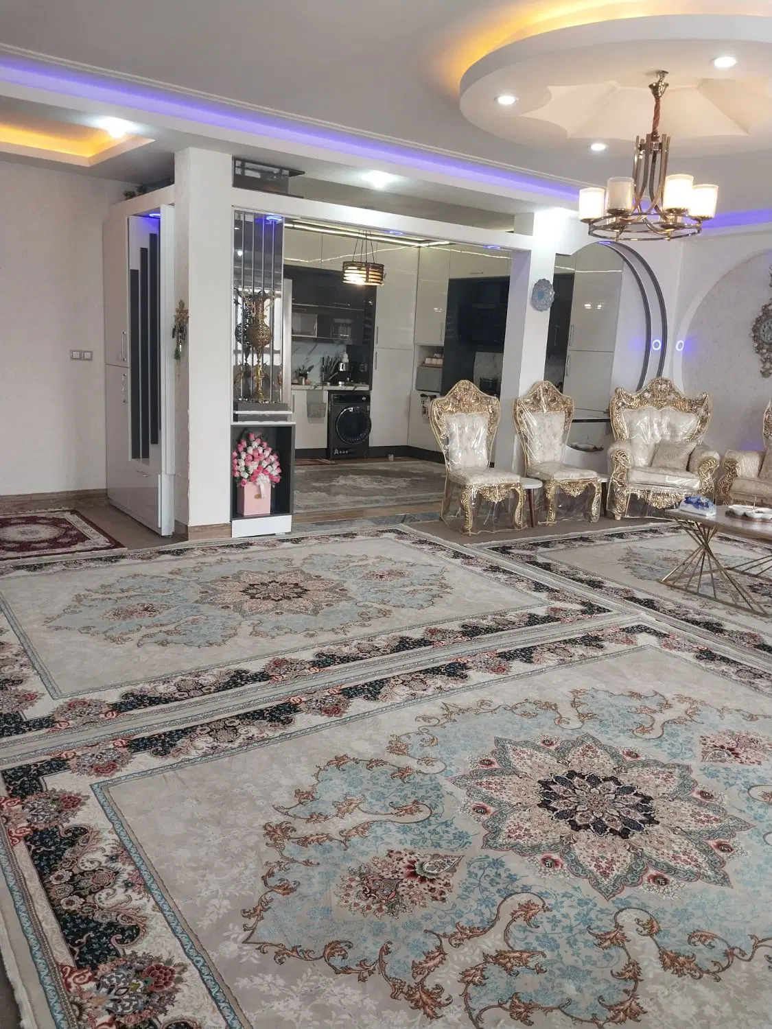 دو طبقه  تجاری مسکونی