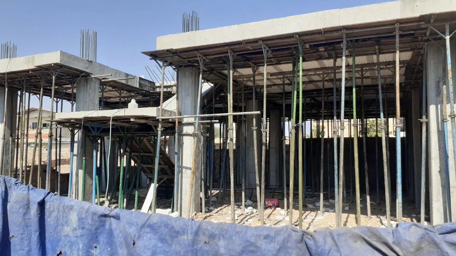 فروش خانه نیم ساز در قائم اباد