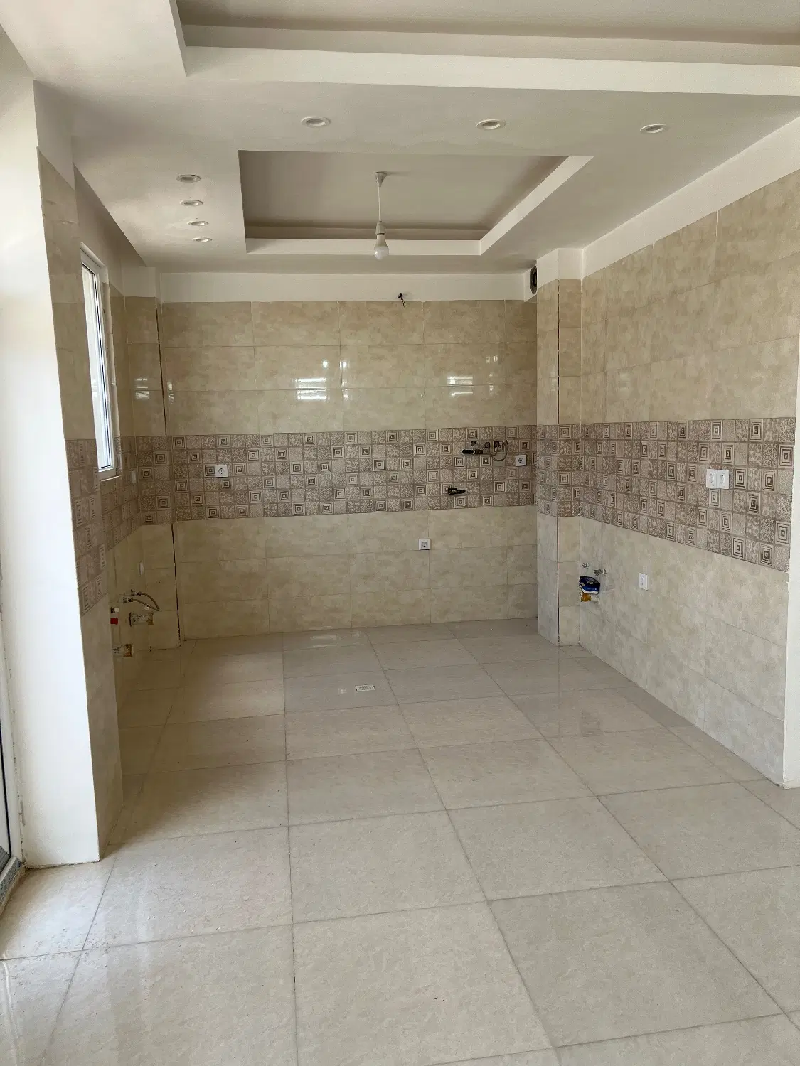 واحد آپارتمان ۹۵ متری شهرک حکمت