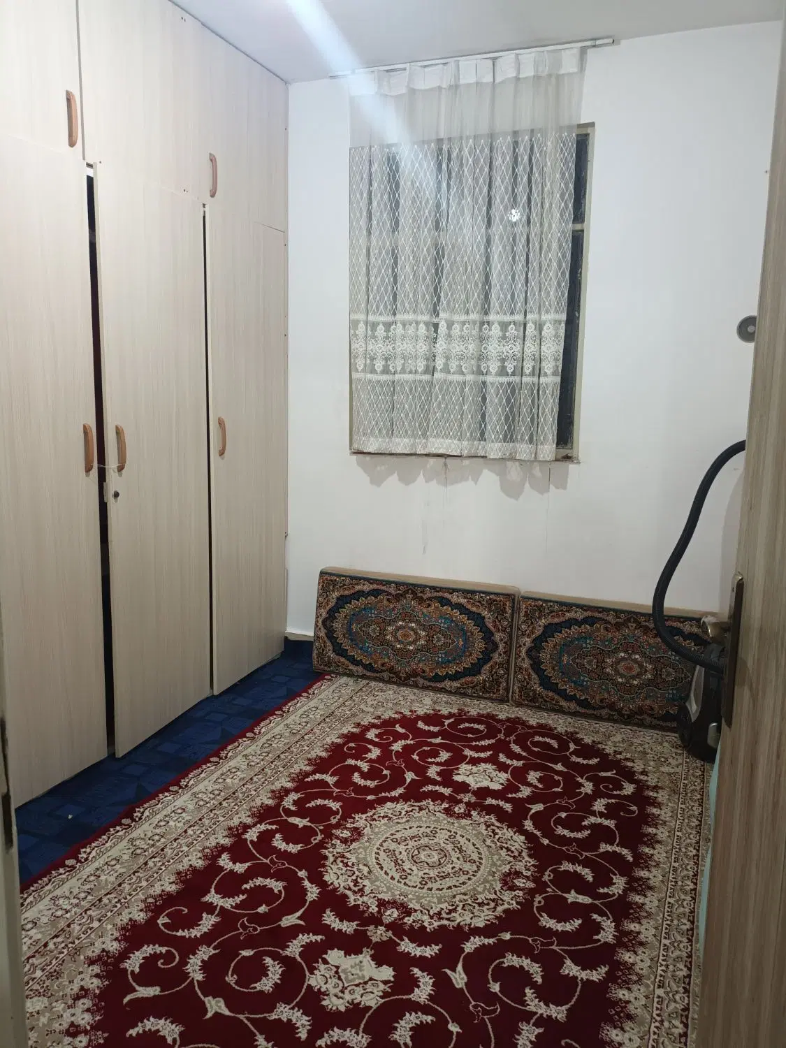 خانه ای به مساحت ۸۰متر دوخواب با امکانات لازم