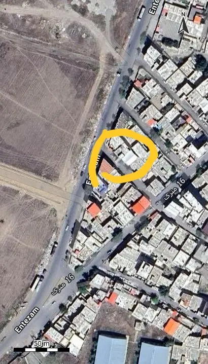 ساختمان نیمه کاره