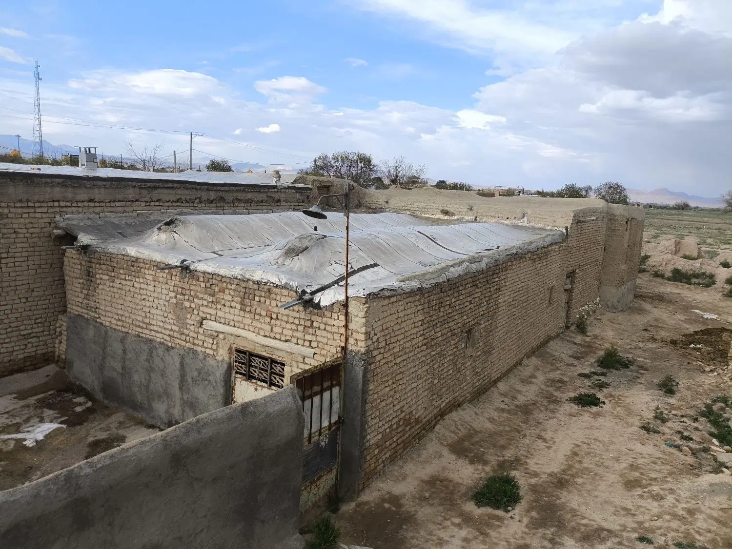 فروش طویله و کاهدان روستای میشیجان علیا