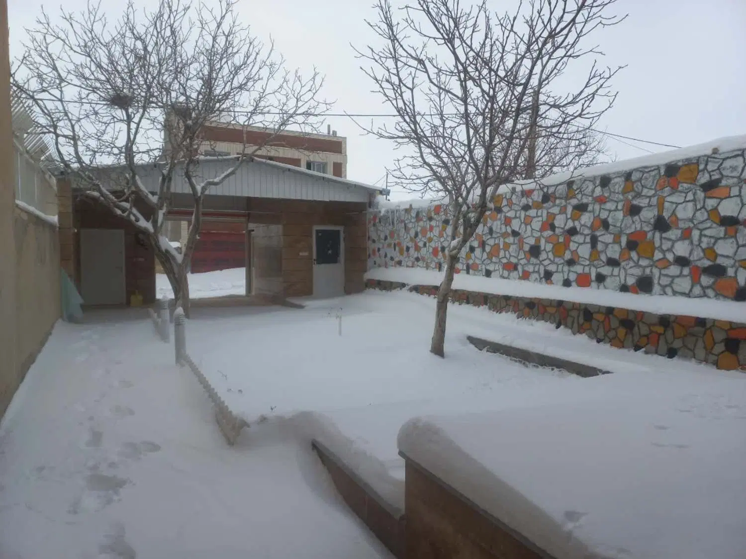 منزل ویلایی حیاط دار