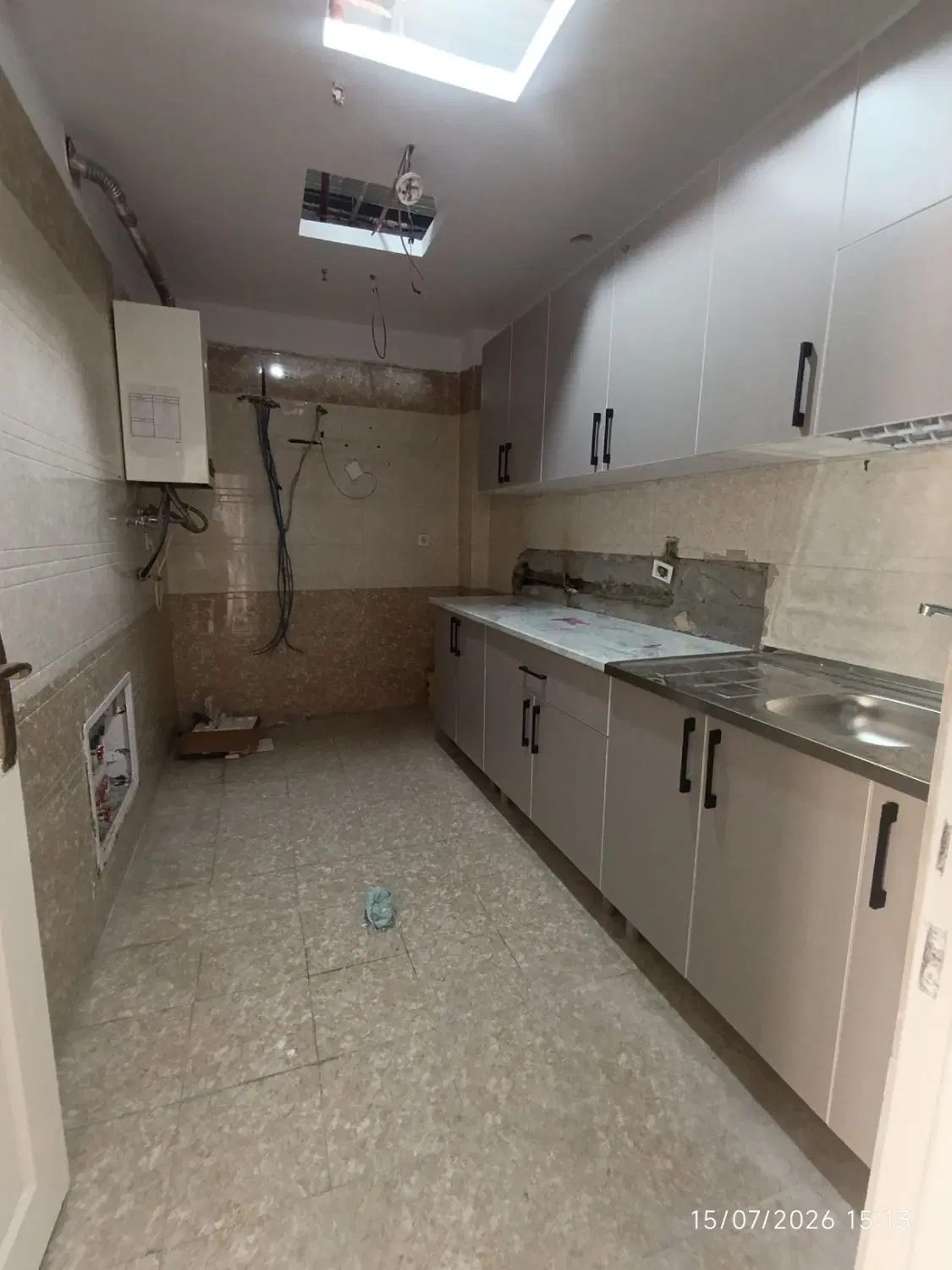 اجاره سند اداری ۱۰۵ متر فول امکانات