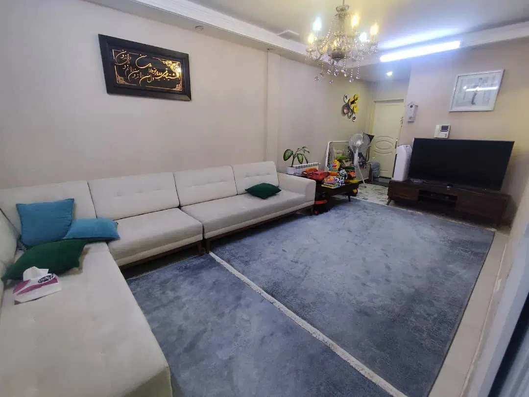 ۵۷متر تکواحدی.آسانسور.بالکن و ۵ متر انباری