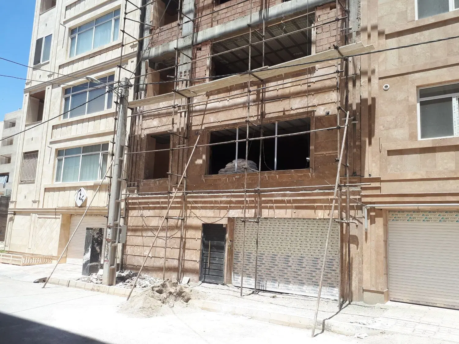 ۶۳ متر تک واحدی با بحر ۷ میدان ساعت قیمت کاسبی