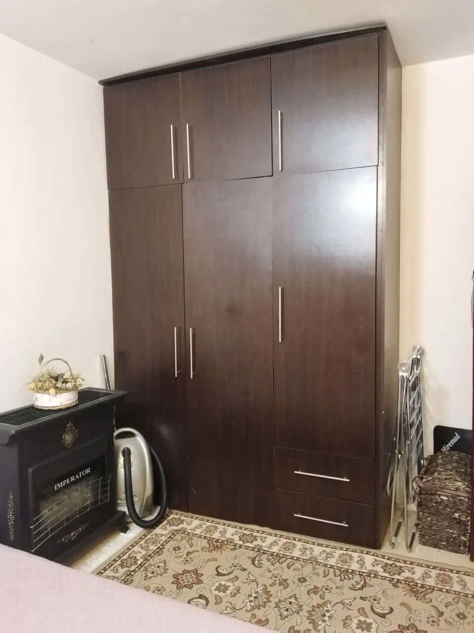 واحد سند دار با پارکینگ و آسانسور، دو خواب