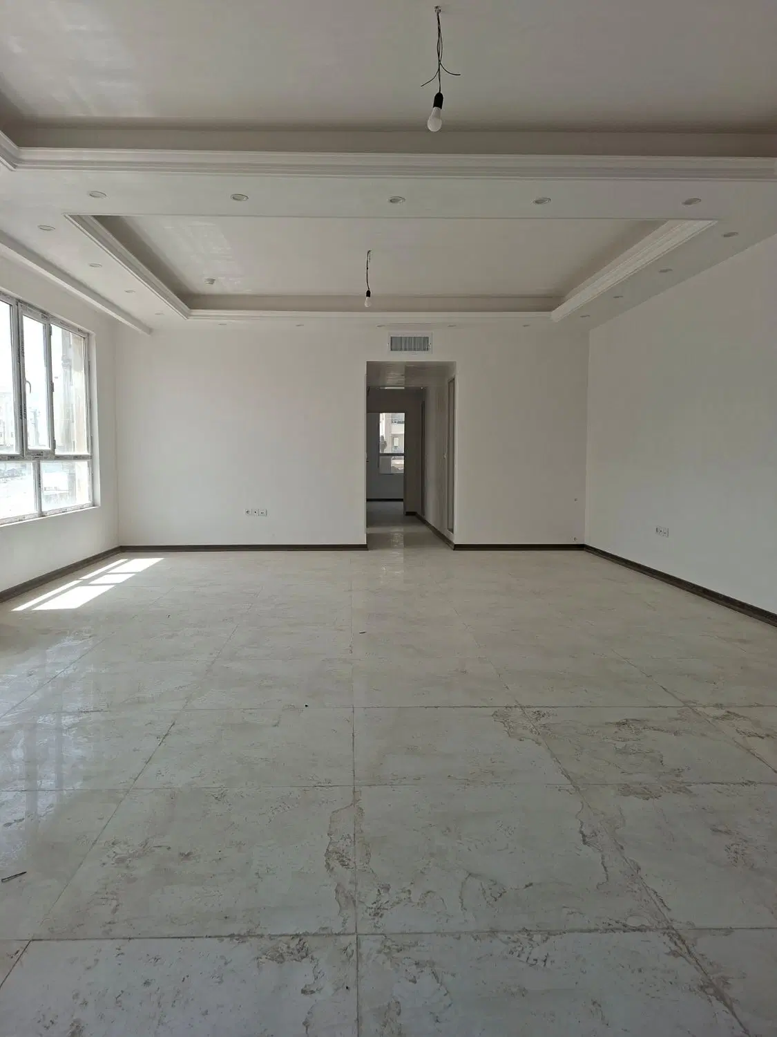اپارتمان سه خوابه فازصفر برچارباغ