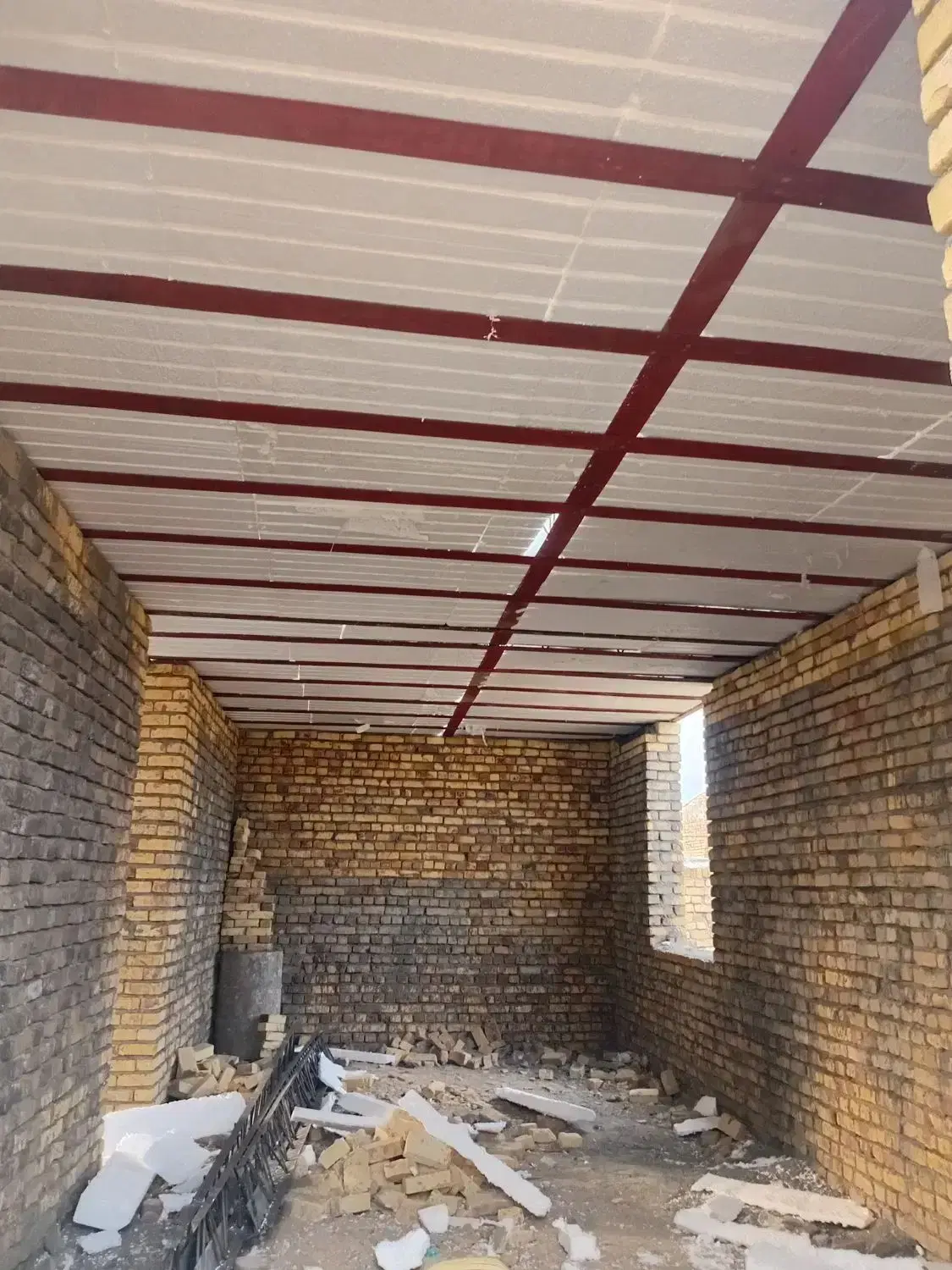خانه نیمه کاره مهندسی شده