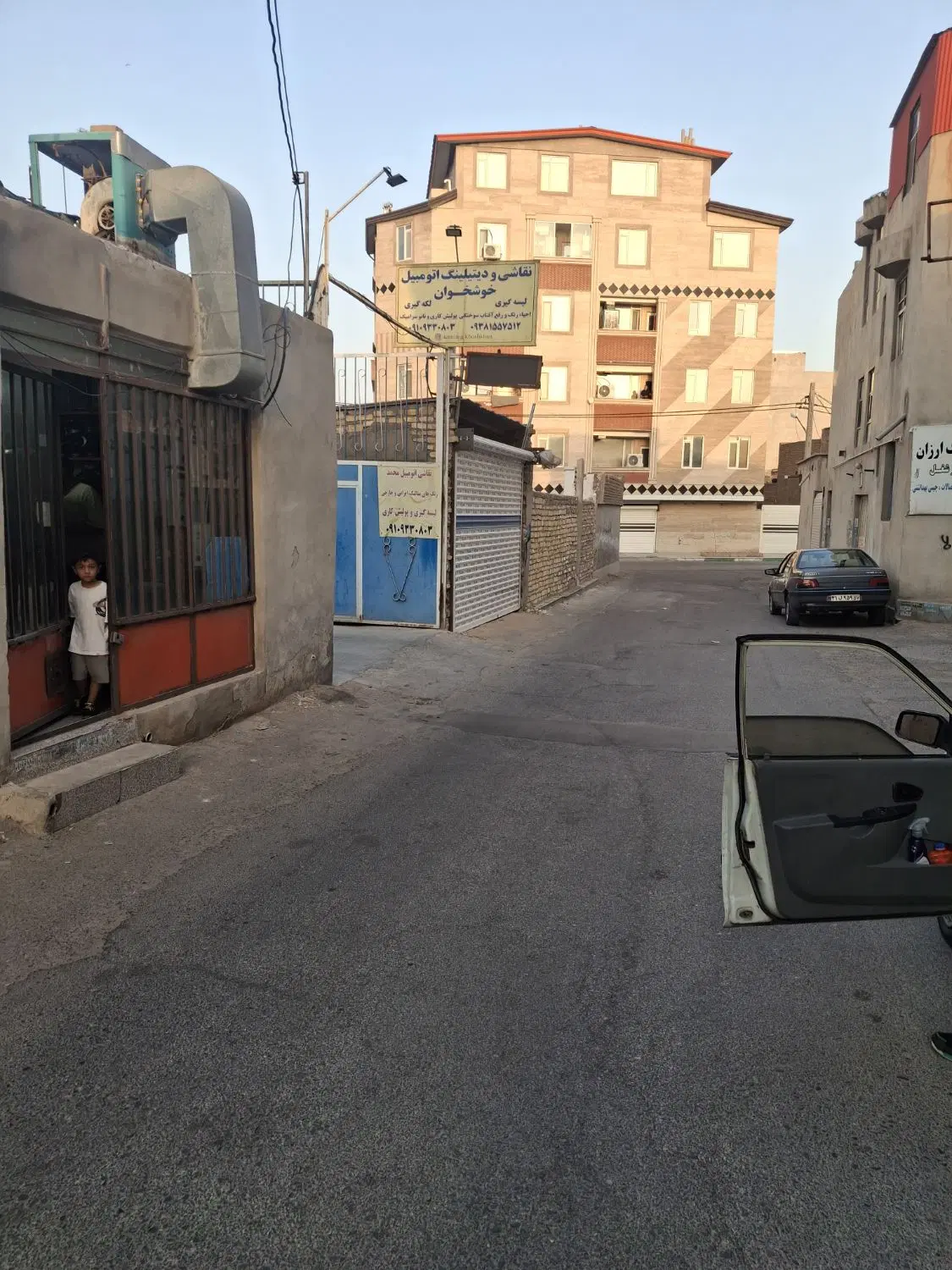 اجاره دو مغازه برای تعمیرگاه