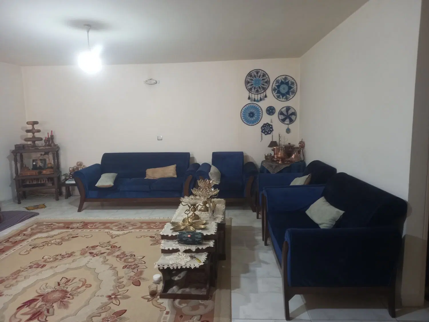 خانه اجاره ای ۱۱۰ متر واقع در راهزان نسترن ۲۸