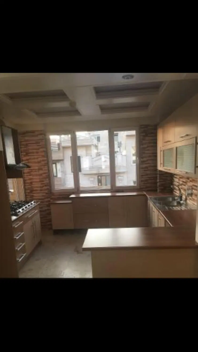 78 متری خوش نقشه و فول امکانات