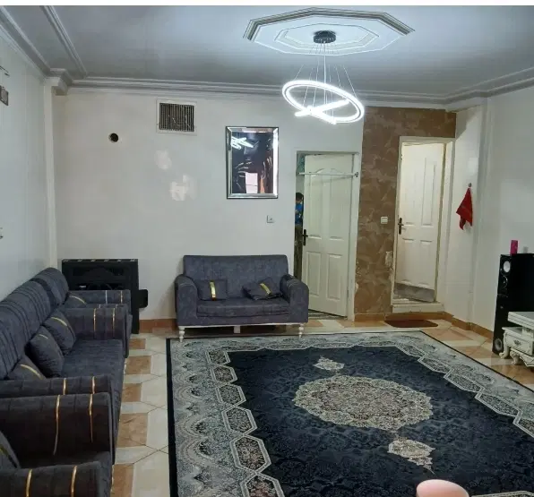 آپارتمان تک واحدی