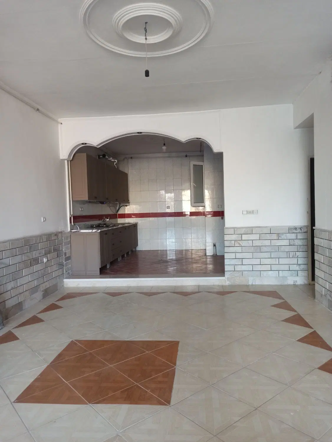 اجاره یک واحد مسکونی