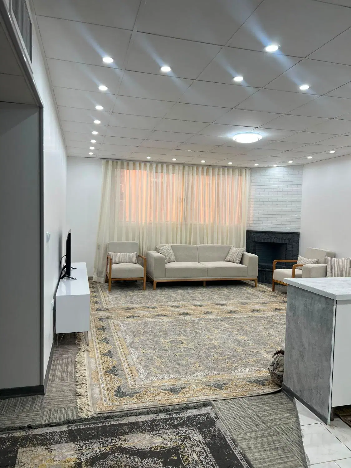 فروش واحد دوخواب در صدرا سندتک برگ ملکی