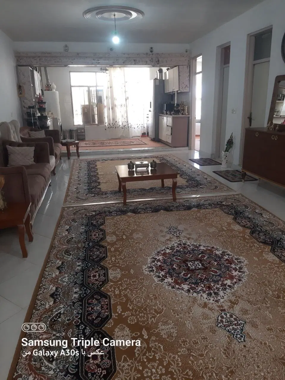 خانه ویلایی همراه مغازه فروشی