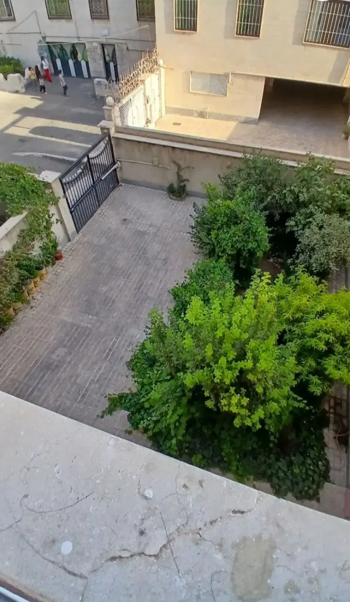 ۶۵متر طبقه دوم بلوار فضا خ ۳۳
