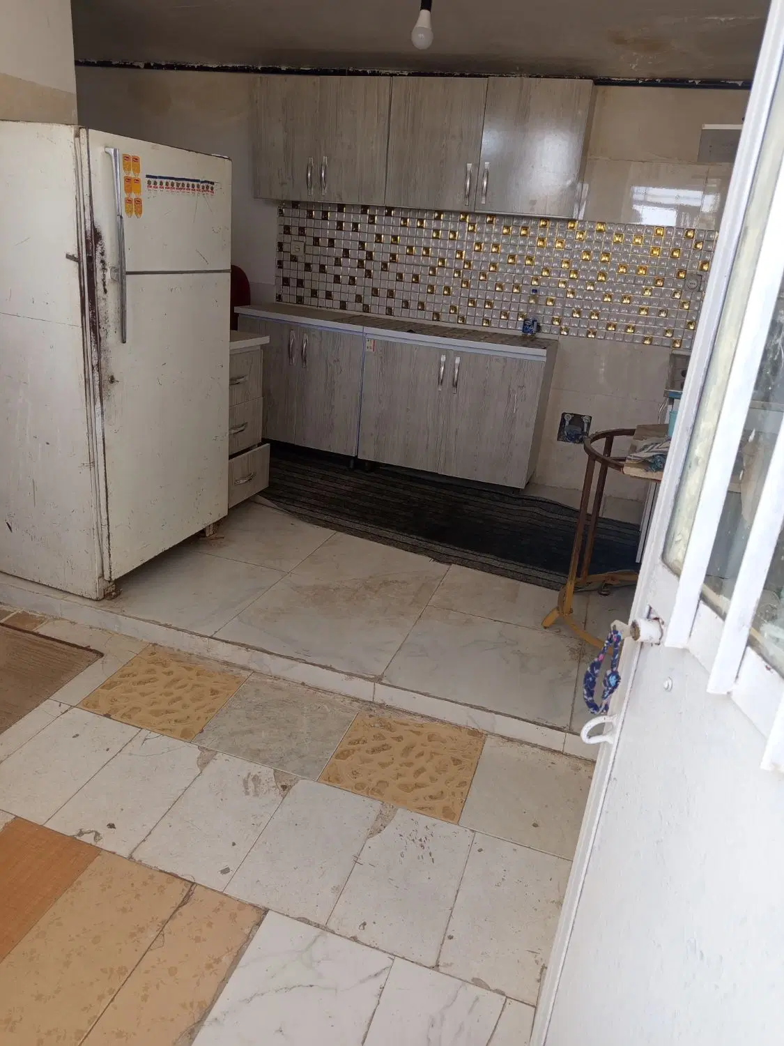 واحد اجاره ای در سنگ سفید