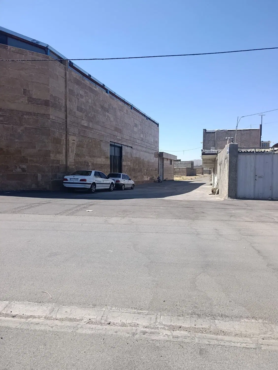 زمین پشت ناسیونال