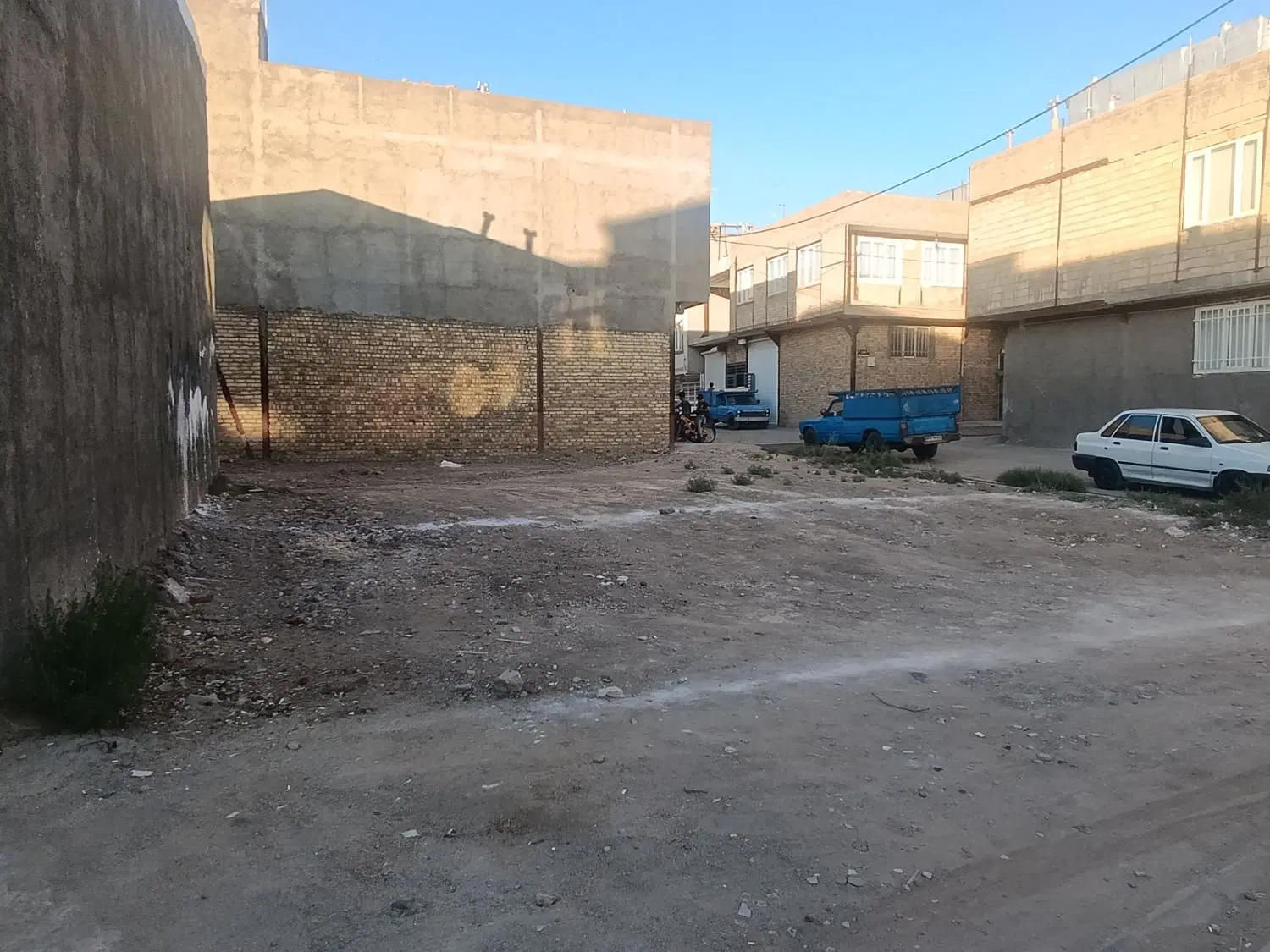 زمین مسکونی