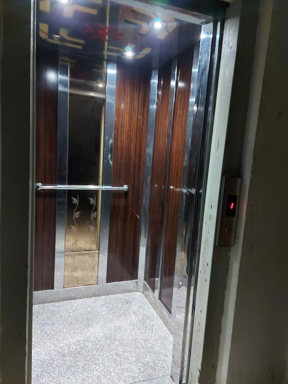 واحددر بهترین موقعیت شهرک پردیس با وام یک میلیاردی