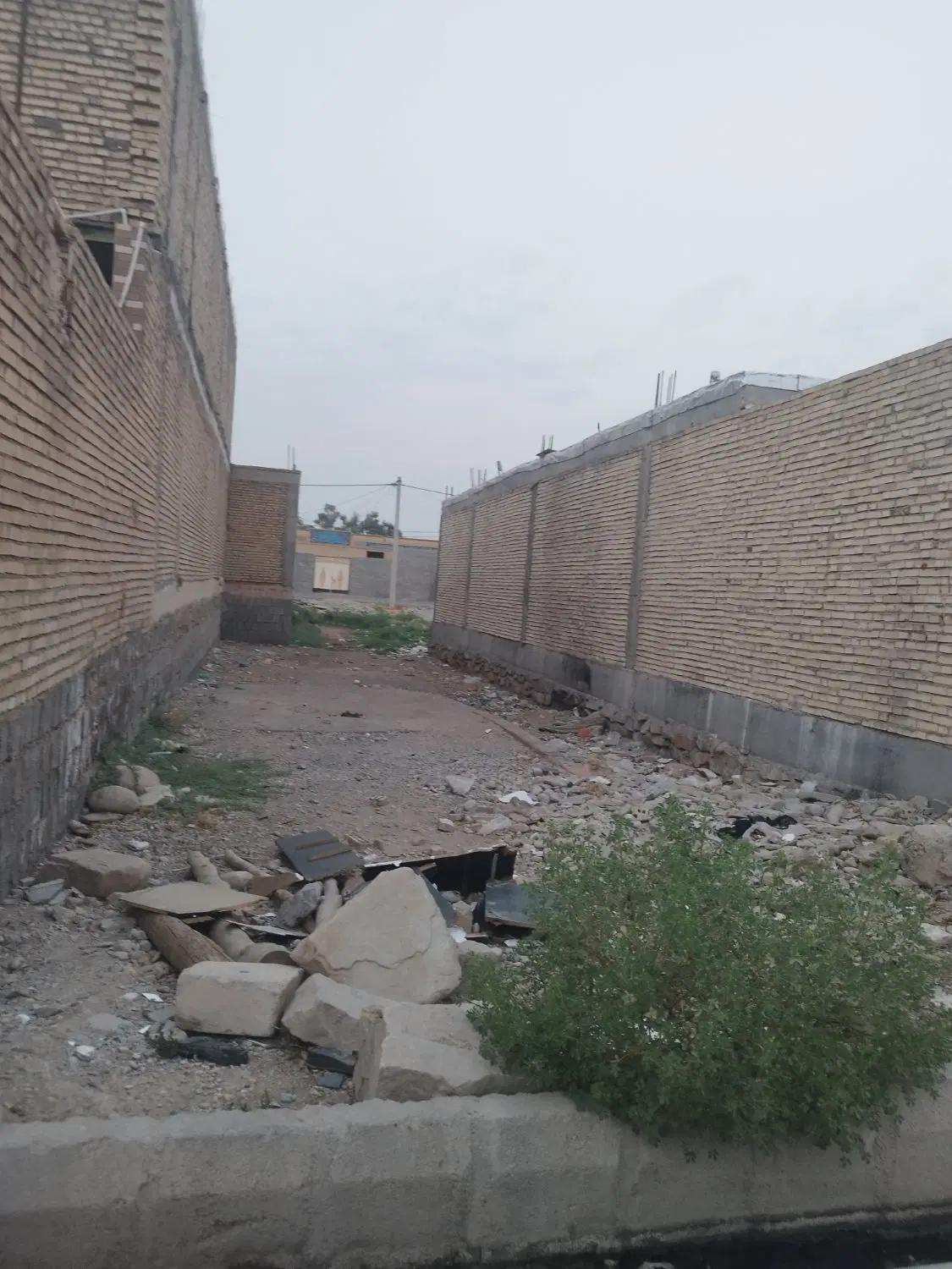 زمین سر سرباز