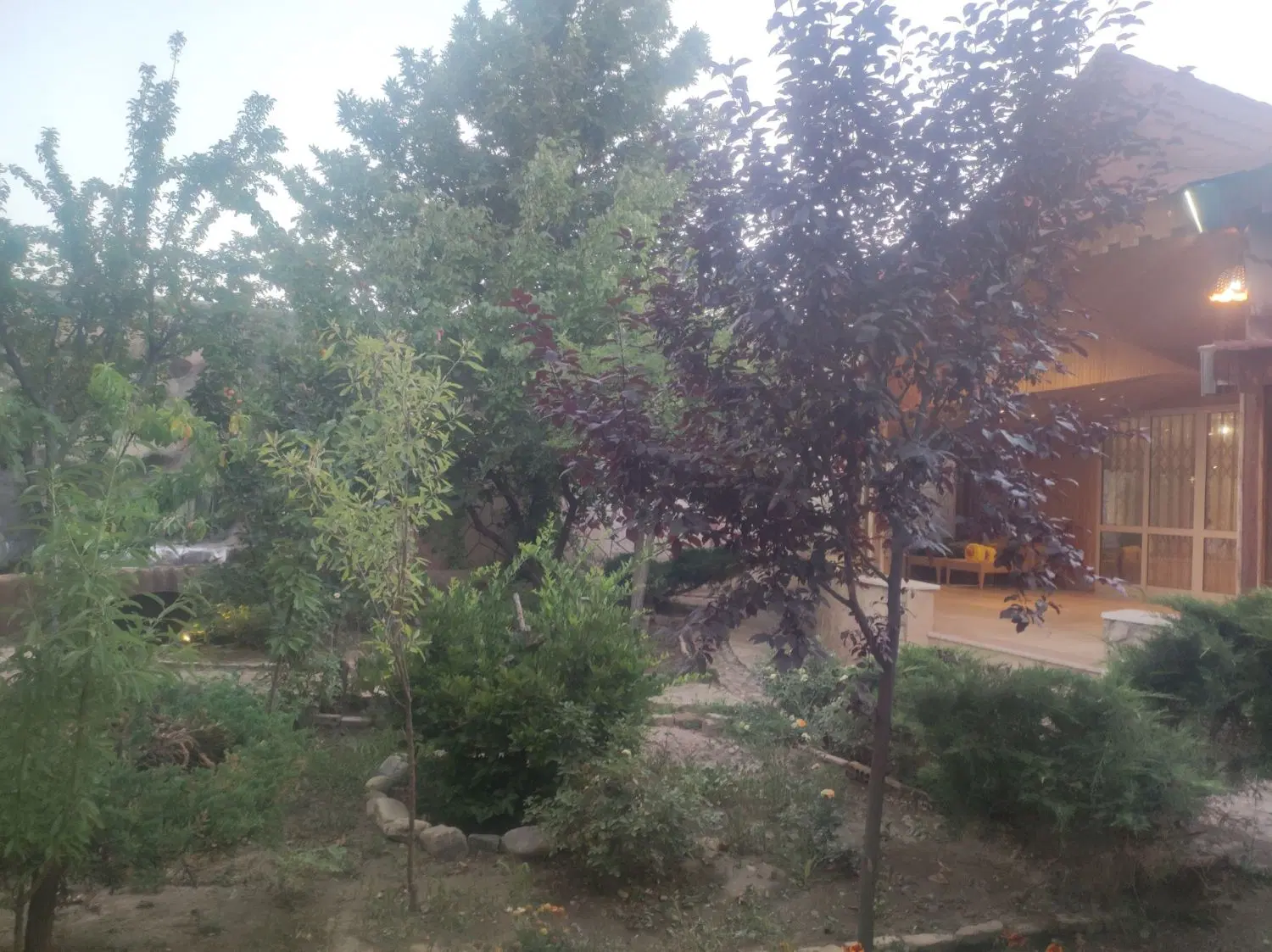 زمین حاشیه اصلی جاده کاهو