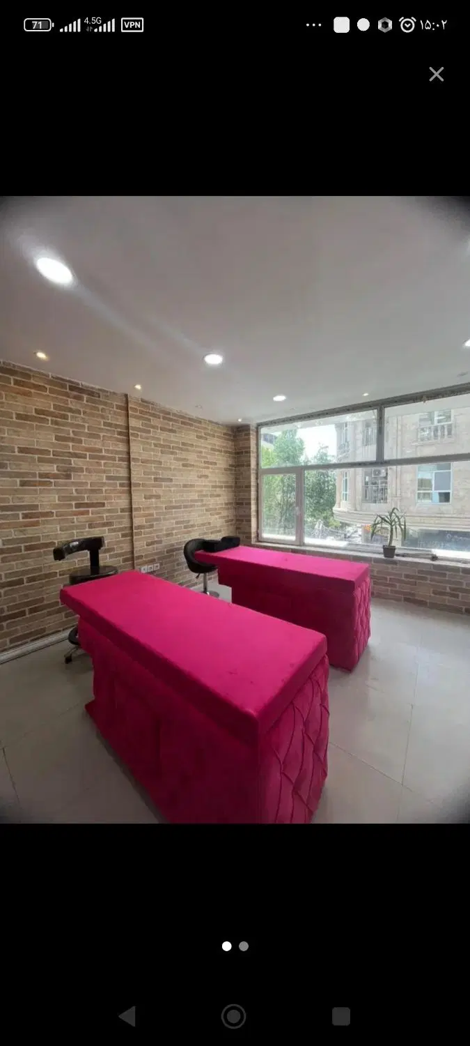 اجاره تخت مژه و میز ناخن در سالن پر مشتری