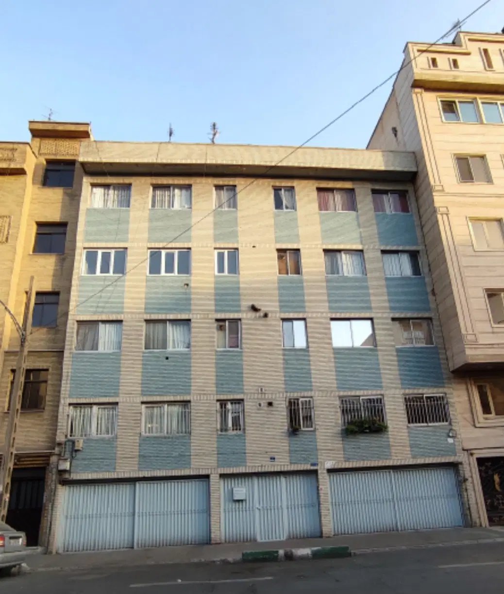 کریم خان ولیعصر 600 متر کلنگی با 1700متر مستغلات