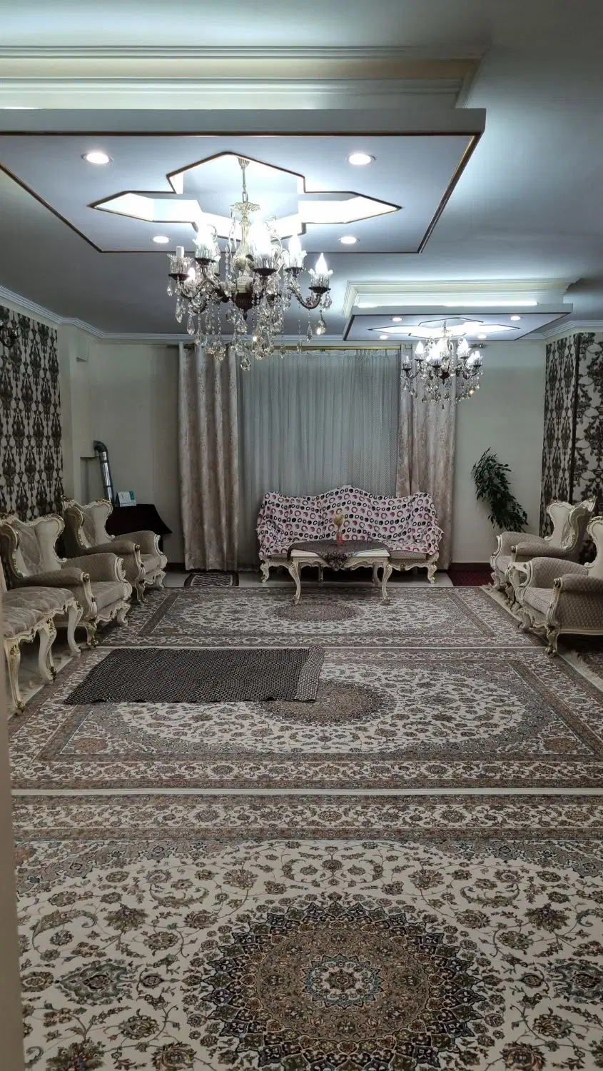 آپارتمان ۱۳۰ متری رهن کامل