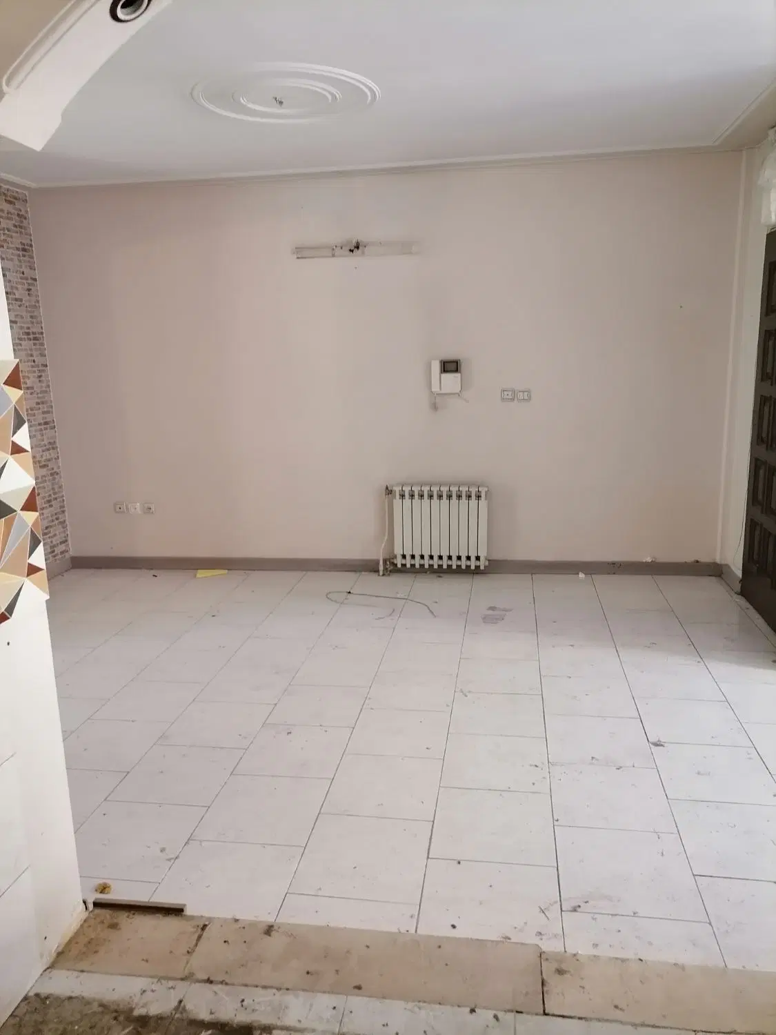 نارمک.آیت جنوبی.90متر.تخلیه