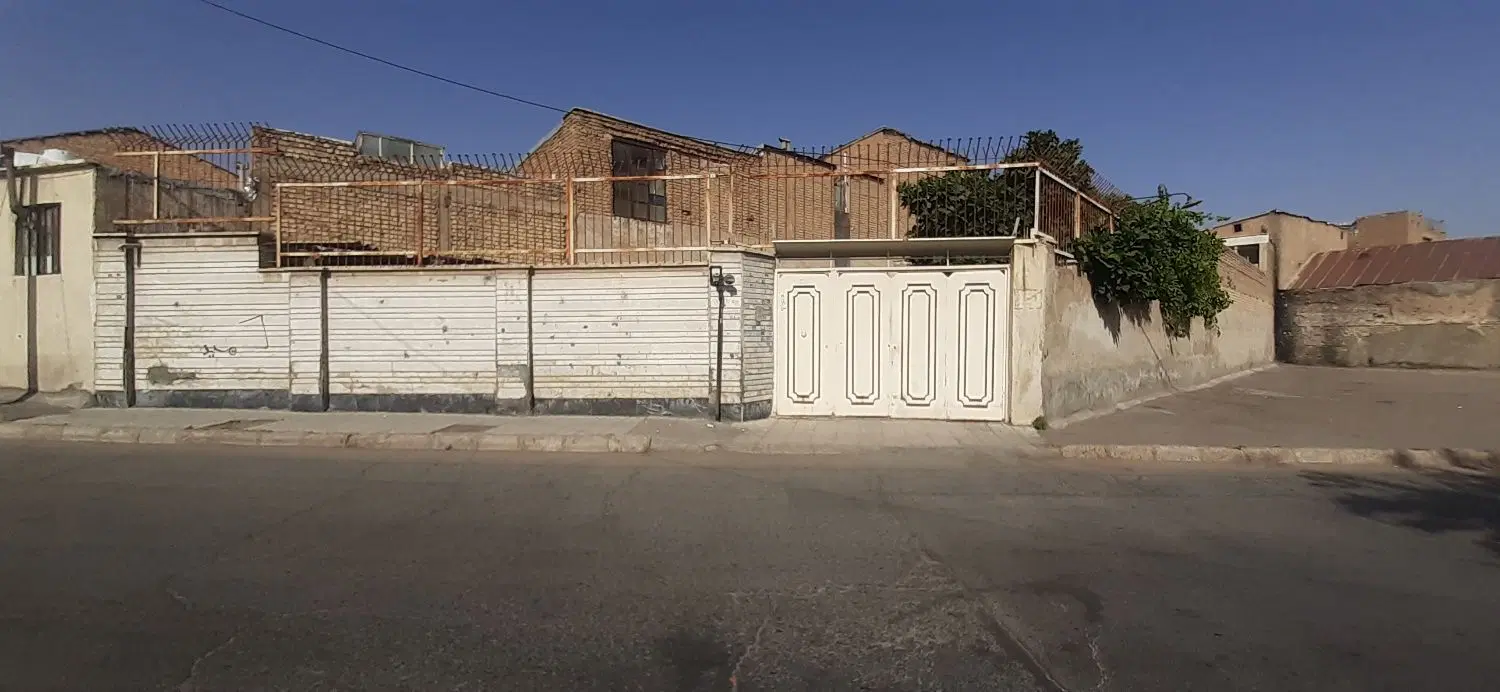 ۳۷۰ متر تجاری مسکونی بر اصلی زائری