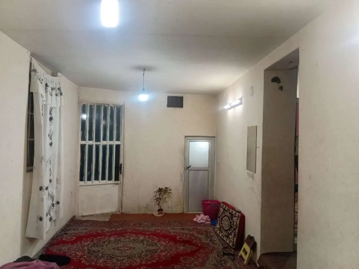 فروش یک واحد منزل مسکونی ریاستی