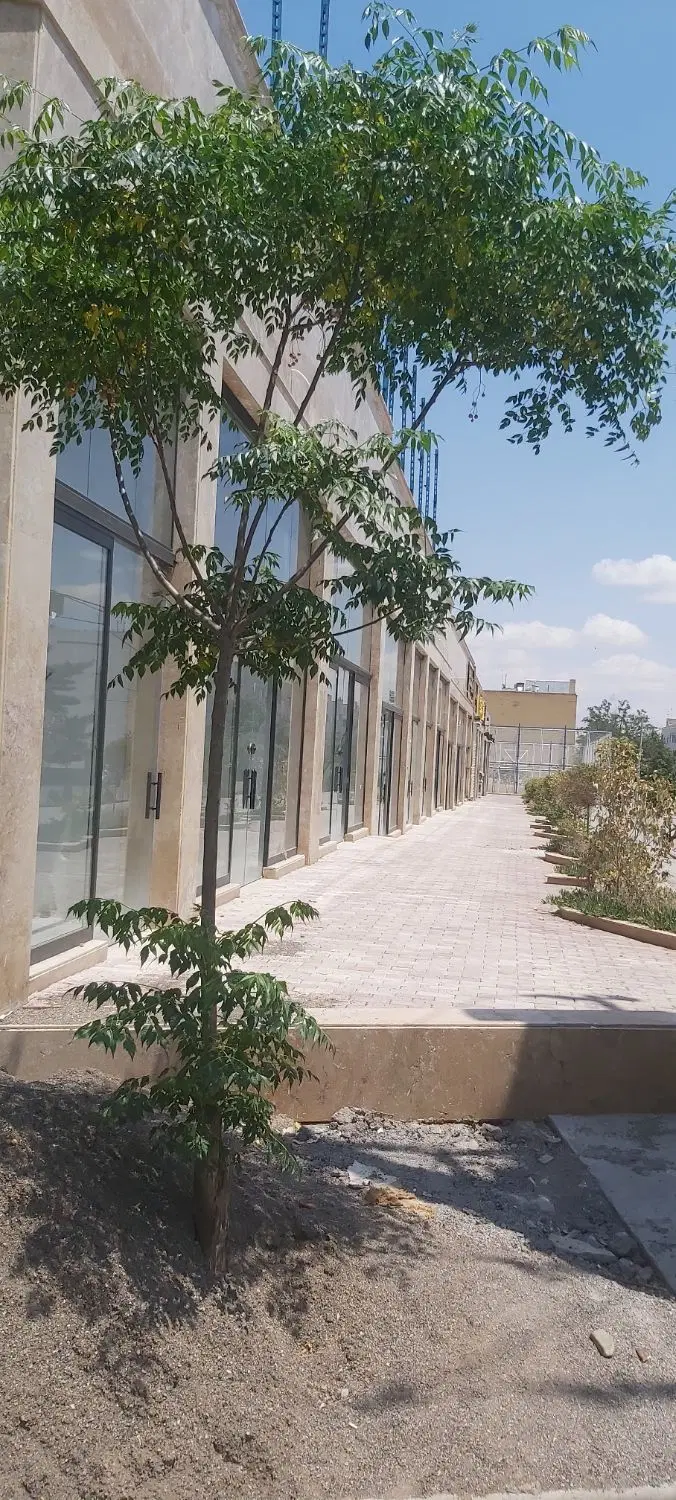 تجاری ۷۵ متر فروش فوری