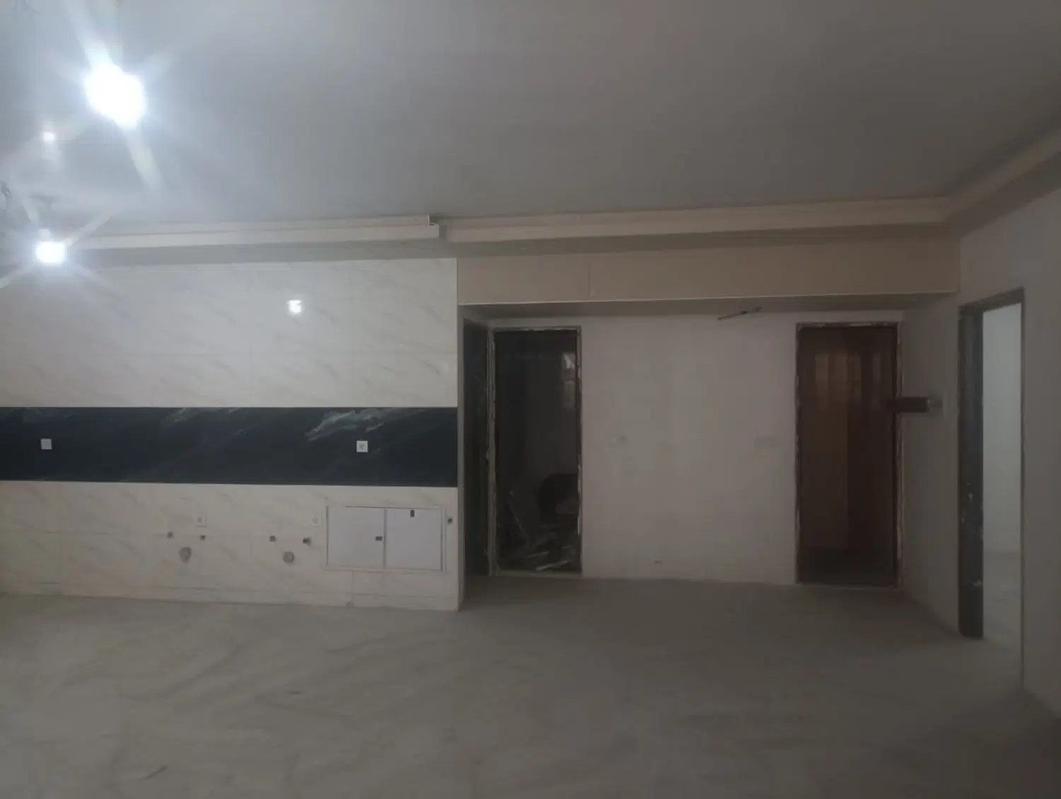 اپارتمان ۹۴ متری همکف خام  در ال بویه
