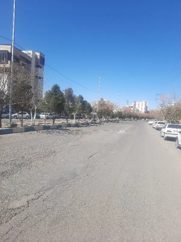 اجاره ۴۰۰متر زیرزمین تجاری داخل بازار نوساز
