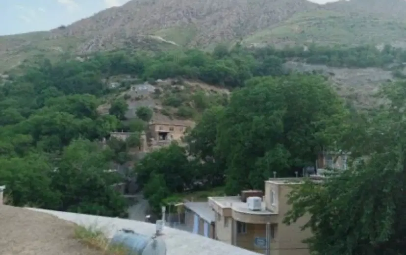 زمین طرقبه کوهساران