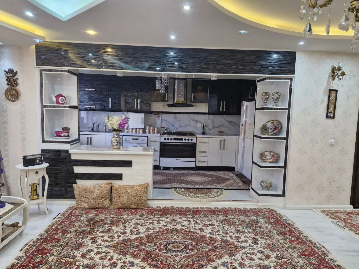 واحد ۱۲۷ متری در دروازه مشگین فاطمیه