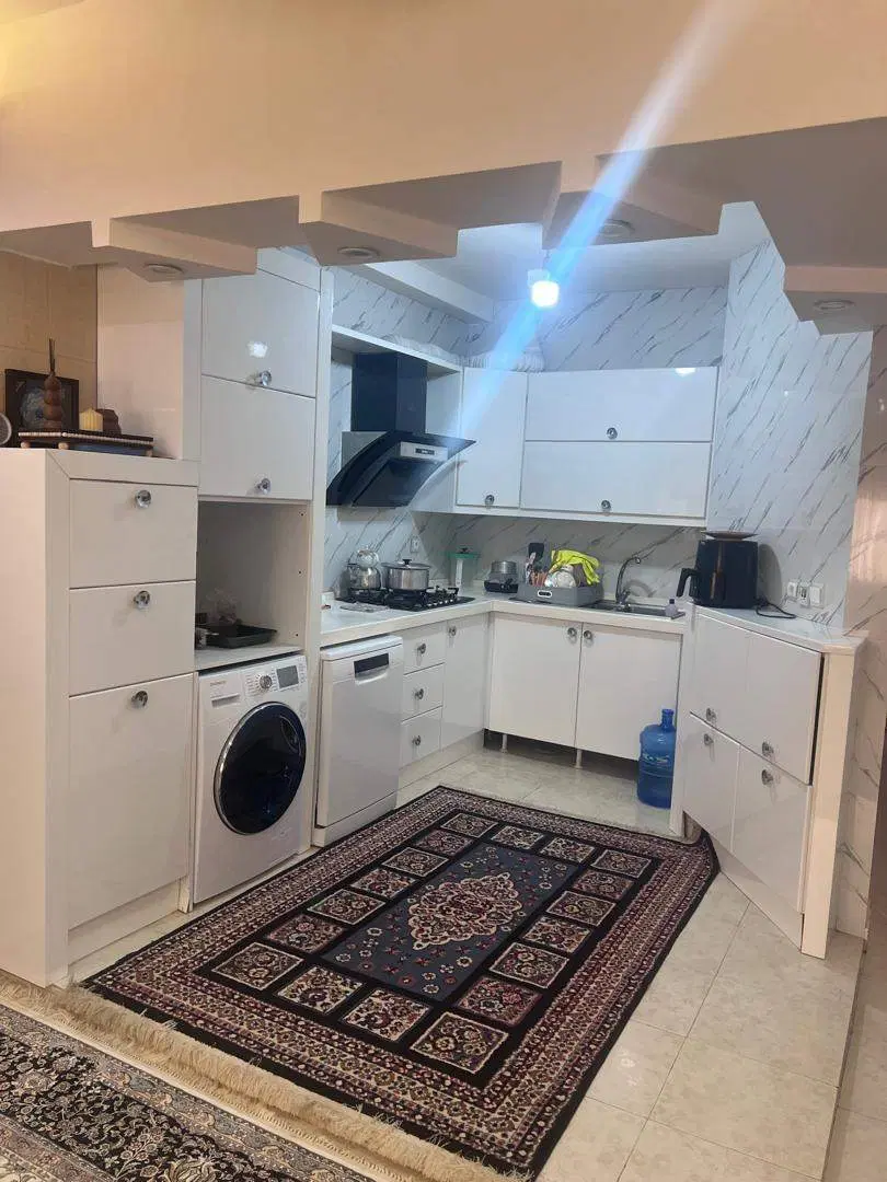 فروش ۲ خوابه ط ۳ گلشهر جنوبی