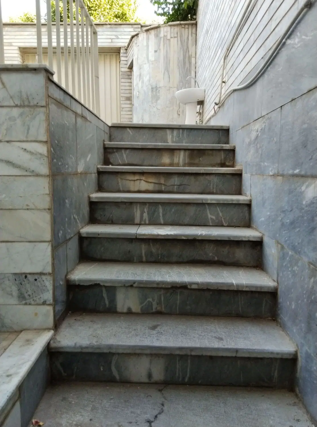 اجاره خانه راه جداوحیاط دار
