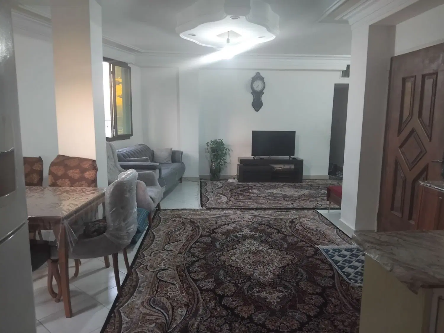 آپارتمان ۸۵متری طبقه اول تجاری
