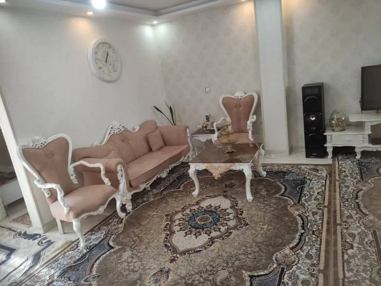 آپارتمان ۷۰ متری ۲ خواب دو کله ۶ واحدی فلکه پنجم