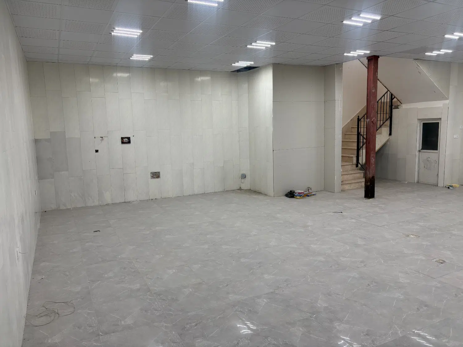 زیر زمین خیابان معلم