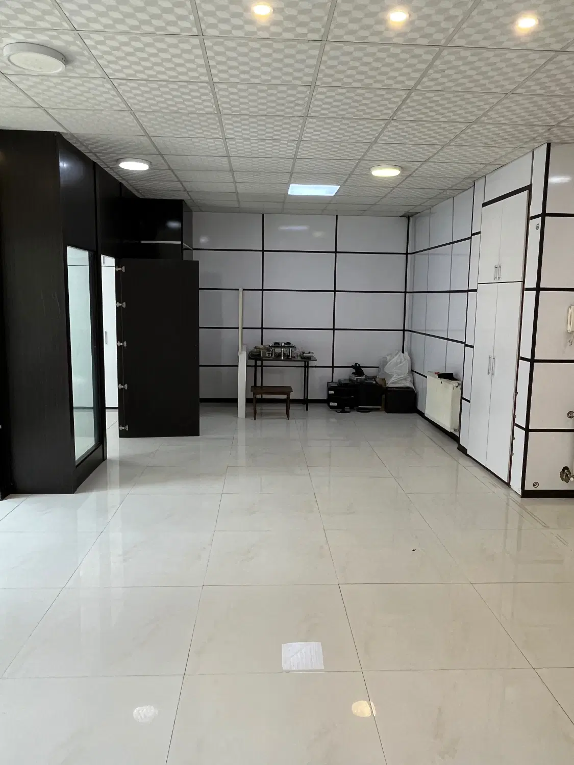 بابک ۸ ۱۰۰متری تک واحدی طبقه اول