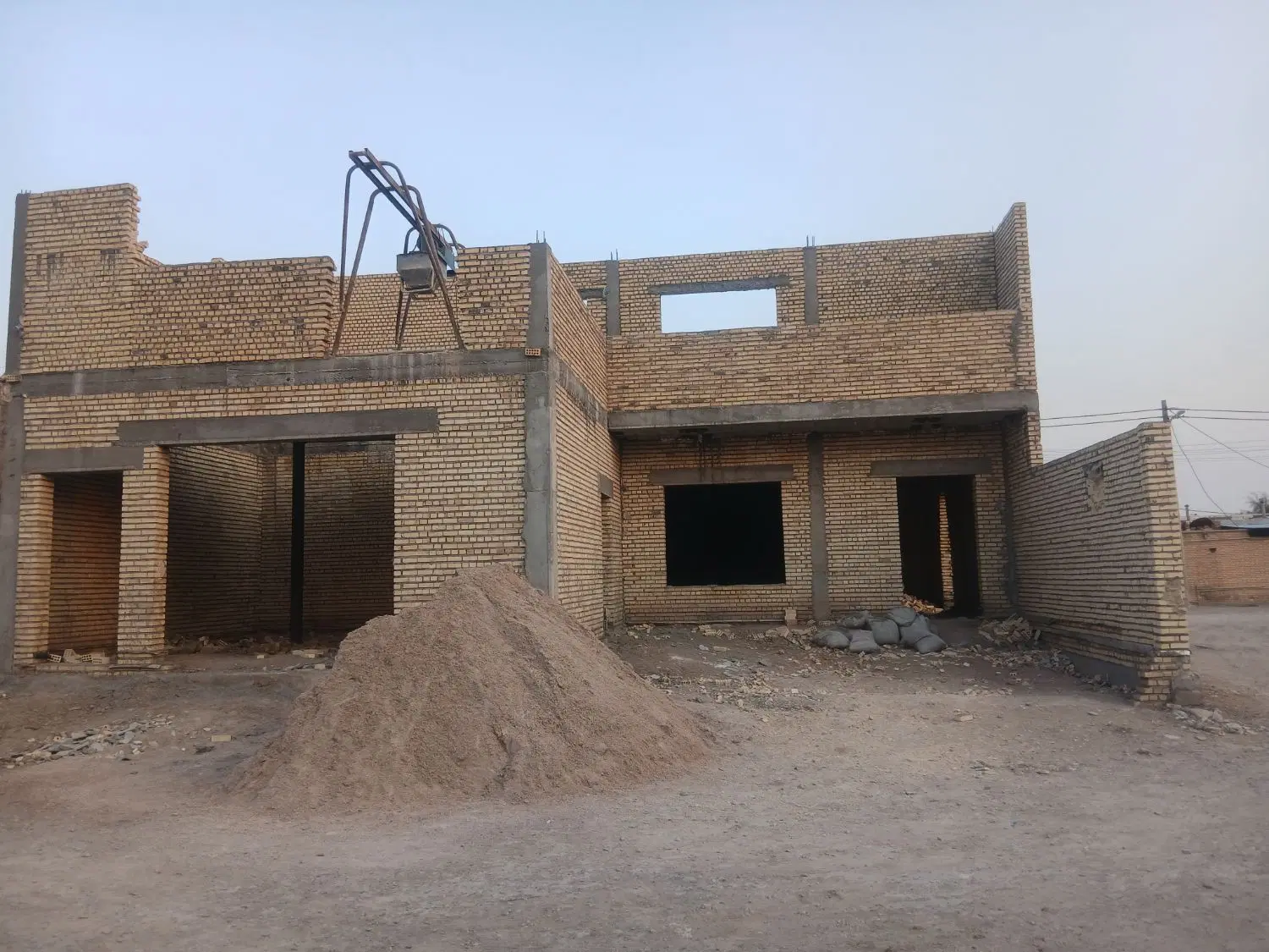 دوطبقه درحال ساخت